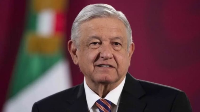 AMLO anuncia inicio de vacunación de maestros; también dará permiso a empresas para comprar la vacuna