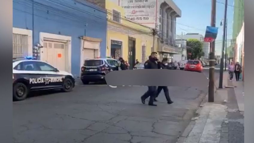 Gatilleros intentan quitarle la vida a un peatón al propinarle un balazo en el pecho