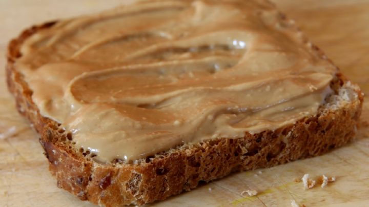 Prepara tu propia mantequilla de maní casera; esta versión es sumamente deliciosa y saludable