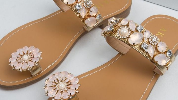 ¡Prepárate para la primavera! Estas sandalias con flores serán la sensación del momento