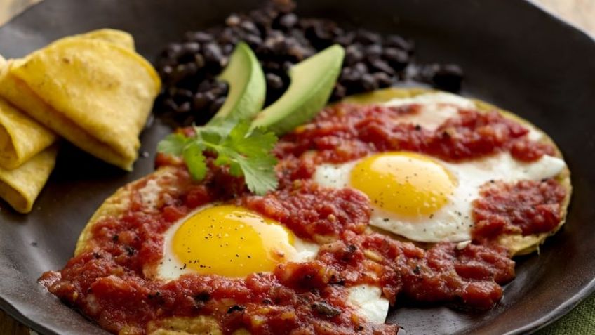 ¡Un desayuno digno de reyes! Estos huevos rancheros te robarán el aliento
