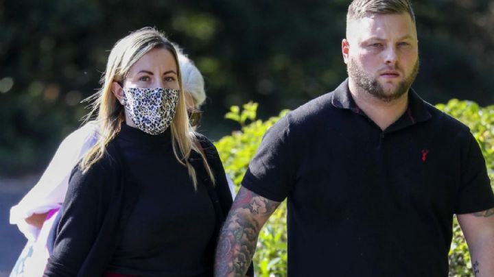 Maestra fue acusada de abusar de estudiante; su esposo hace fuerte confesión