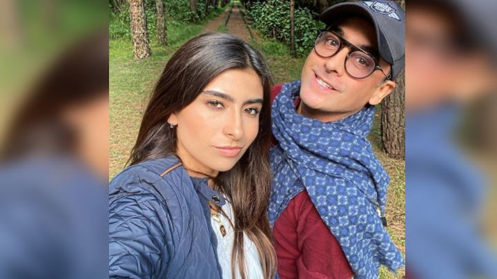 Adal Ramones deja su 2021 en manos de Paola, la joven de 20 años que logró enamorarlo