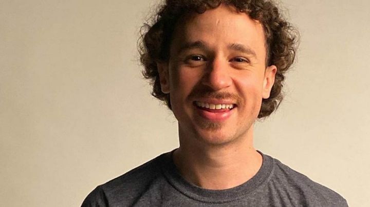 VIDEO: Fans de Lusito Comunica sorprenden al influencer al mostrarle tatuajes con su imagen