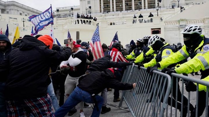 FOTOS Y VIDEOS: Así se vive el caos en el Capitolio de Estados Unidos por partidarios de Trump