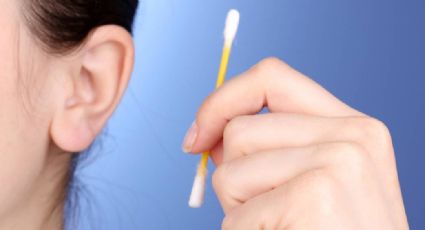La explicación del porqué no debes usar hisopos de algodón para limpiar los oídos
