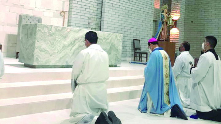 Obispo Felipe acude a la inauguración de nueva parroquia en Cajeme