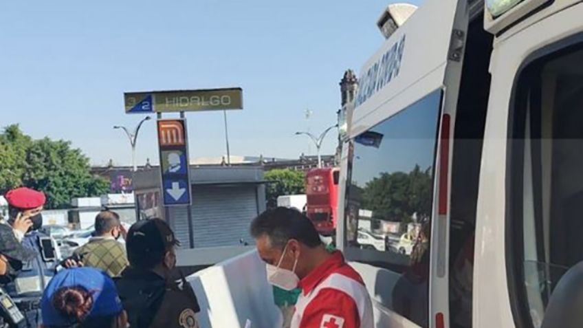 Sin misericordia: A plena luz del día, apuñalan a joven de 22 años en el Metro de la CDMX