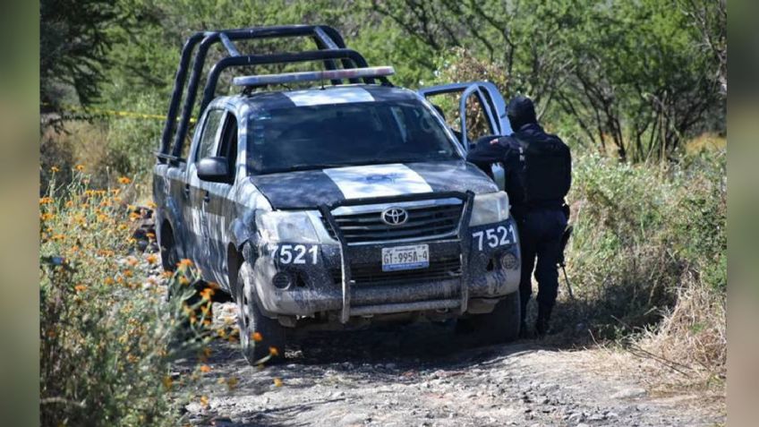 Horror en Celaya: Localizan el cuerpo de un hombre a la orilla de una brecha; estaba maniatado