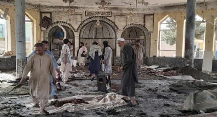 VIDEO: Terroristas atacan una mezquita en Afganistán; reportan 47 difuntos y 70 heridos