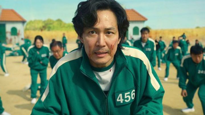 VIDEO: 'El Juego del Calamar' arrasa en México; crean cumbia basada en 'luz roja, luz verde'