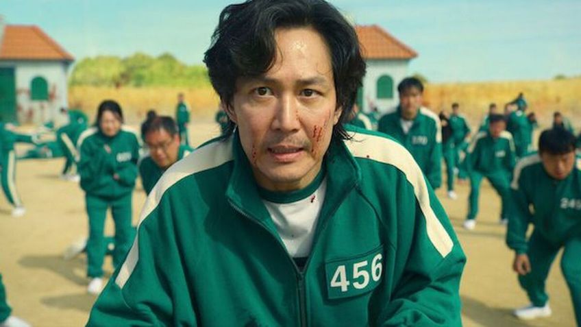 VIDEO: 'El Juego del Calamar' arrasa en México; crean cumbia basada en 'luz roja, luz verde'