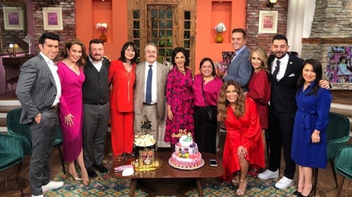 (FOTOS) Conductora de 'Ventaneando' paraliza a TV Azteca con su 'outfit' de otoño: "Hermosa"