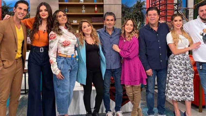FOTOS: ¡Calor en Televisa! Exconductora de 'Hoy' enamora con ajustado vestido rojo