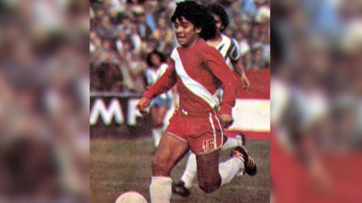 Un 'caño' a la historia; a 45 años del debut de Diego Armando Maradona