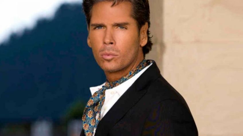 Roberto Palazuelos hace arder las redes sociales por exponer a niños en Tulum