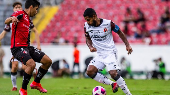 ¡Ladrido que asusta! Los sotaneros Xolos le pegan al sublíder Atlas de visita