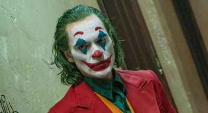 Hombre vestido del 'Joker' apuñala a 10 personas en el metro; les arrojó ácido e incendió un vagón