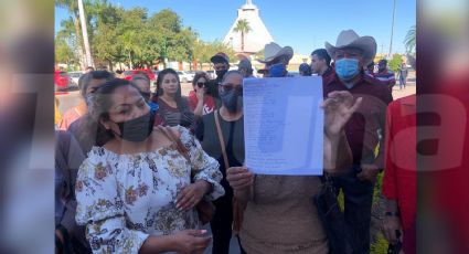 Asignación de delegados genera inconformidad en habitantes de Hornos; se manifestaron afuera del Palacio