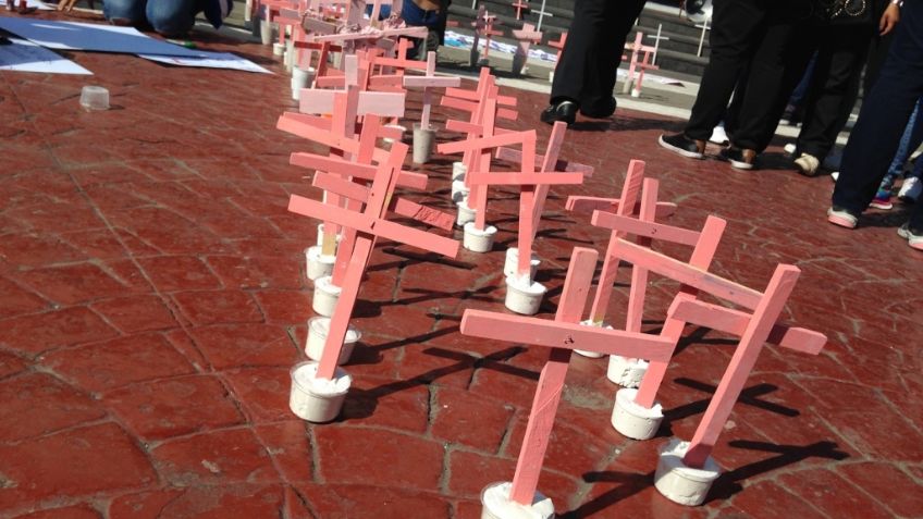 Feminicidio en CDMX: Con signos de violencia, abandonan cuerpo femenino en la vía pública