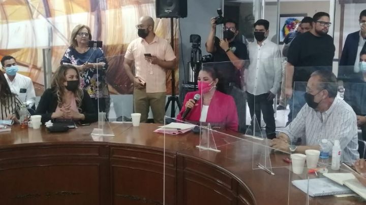 Comparece Quintero Borbón, exalcaldesa de Navojoa, por presunta corrupción durante su Gobierno