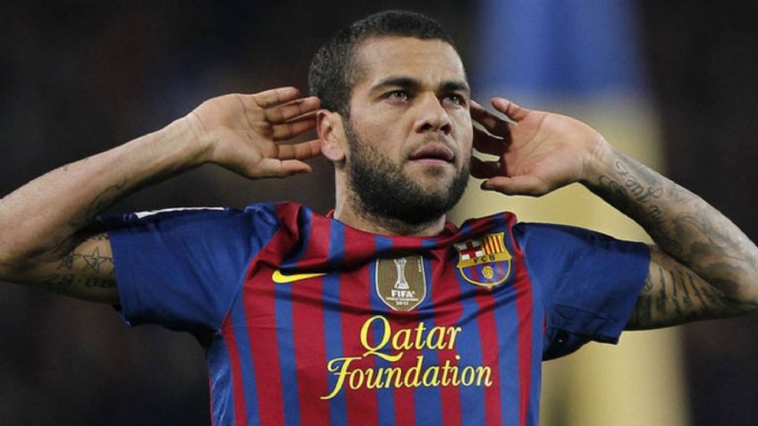 Vuelve otro histórico: A sus 38 años, Dani Alves regresa a jugar al FC Barcelona de Xavi