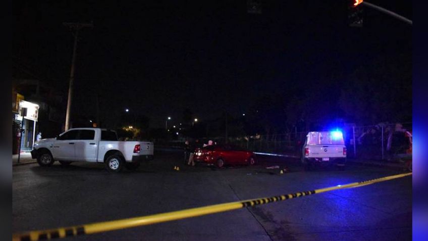 Caos en Tijuana: Cortado en partes y 'embolsado', localizan cuerpo a la orilla de la carretera