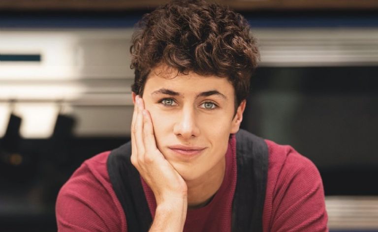 Juanpa Zurita recibe la nominación a los Emmy