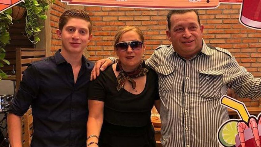 FOTOS: Con el corazón roto, la madre de Octavio Ocaña visita el lugar del accidente de su hijo