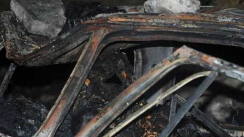 Le prenden fuego a camioneta abandonada; muere indigente que dormía al interior
