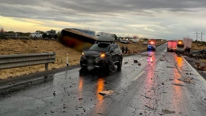 Choque entre nueve vehículos en la carretera Hermosillo-Nogales; reportan cinco lesionados