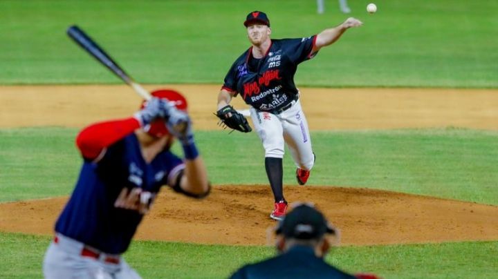 Mazatlán de la mano de Ricky Álvarez deja en el terreno de juego a Mexicali