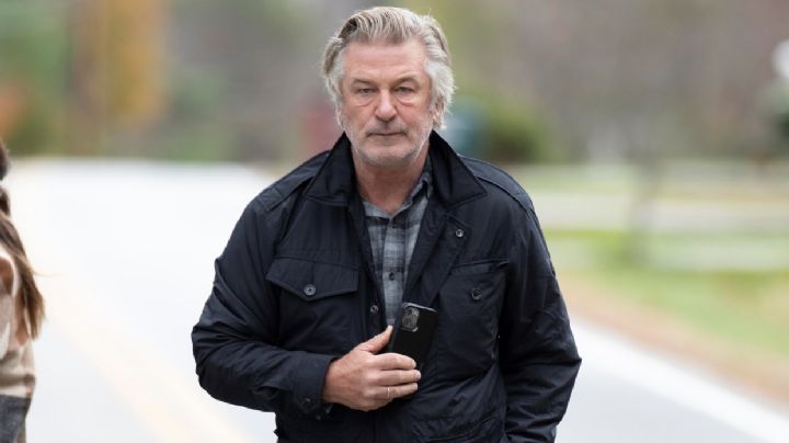 Caso 'Rust': El arma que disparó Alec Baldwin se habría quedado sin vigilancia cerca de 2 horas