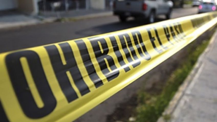 Con 'narcomensaje', abandonan 7 cuerpos desmembrados al interior de un taxi en Michoacán