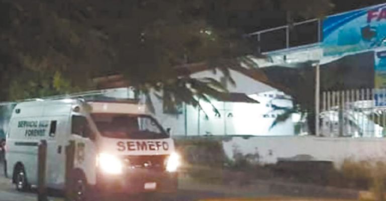 Semefo llega al sitio del crimen