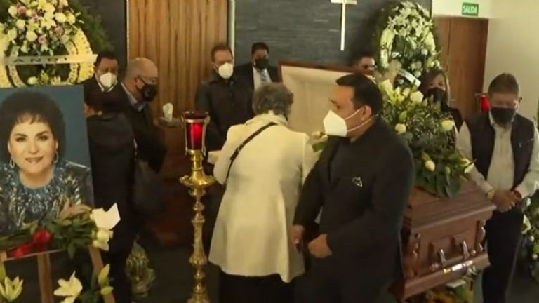 Funeral de Carmen Salinas