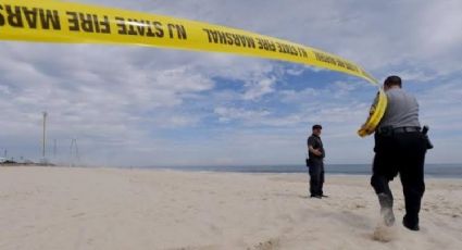 Descubren un cuerpo tirado sobre la playa; era un turista que murió ahogado
