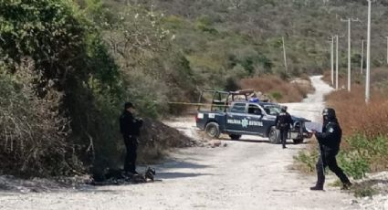 Hallan un cuerpo calcinado en un camino de terracería cerca de la carretera Iguala-Chilpancingo