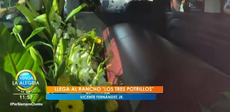 Féretro de Vicente Fernández