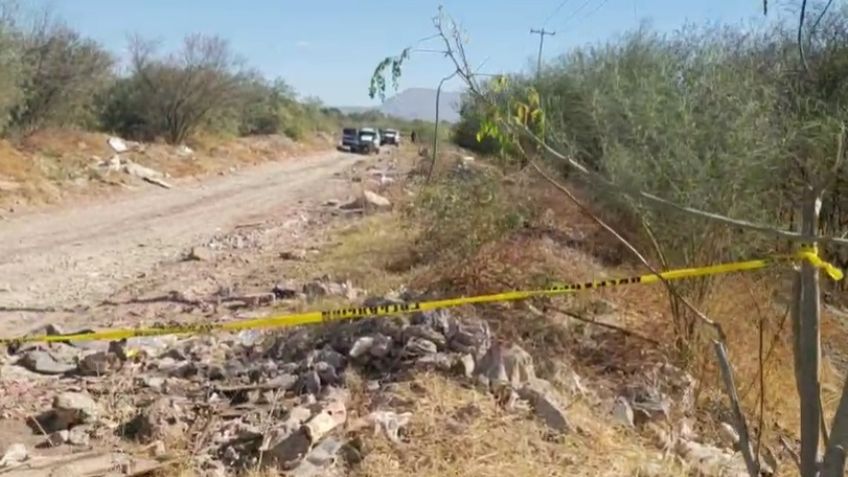 Con signos de violencia: Abandonan cuerpo sin vida en pleno camino de Ciudad Obregón