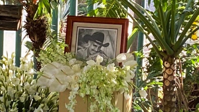 Así luce la tumba donde descansa Vicente Fernández; revelan si el público podrá visitarla
