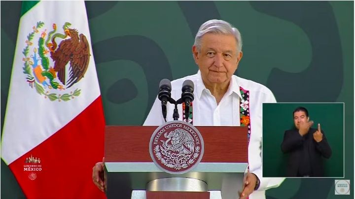"Lo quieran o no": AMLO contra el INE por aplazar Consulta Popular de Revocación de Mandato