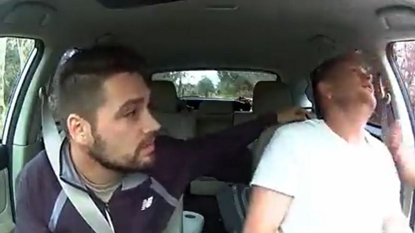 (VIDEO) "¿Qué pedo?": Van de vacaciones y presuntos sicarios los detienen en camino de México