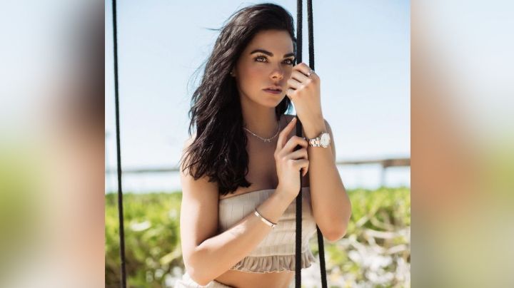 Livia Brito enloquece a Televisa al posar en un atrevido vestido plateado para Instagram