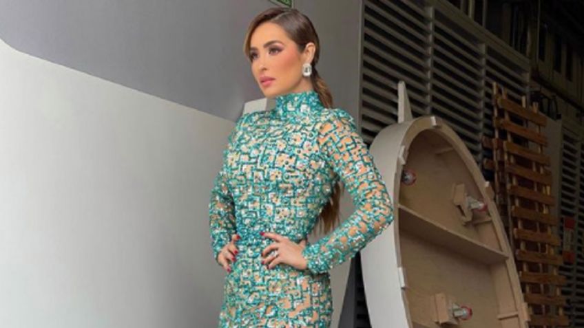 Cynthia Rodríguez derrite a TV Azteca al presumir pierna con coquetas medias en 'VLA': "Muñeca"