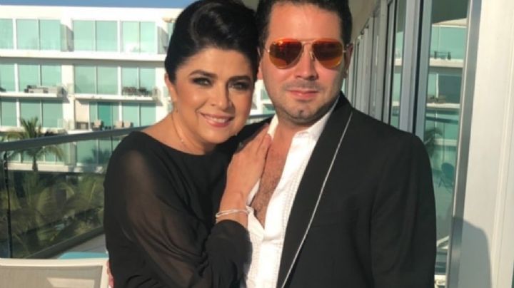 Victoria Ruffo se reúne con su familia y toma curiosa FOTO navideña ¿sin José Eduardo?