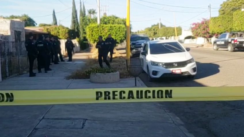 A plena luz del día, balean camioneta en calles de Ciudad Obregón; hay una persona herida