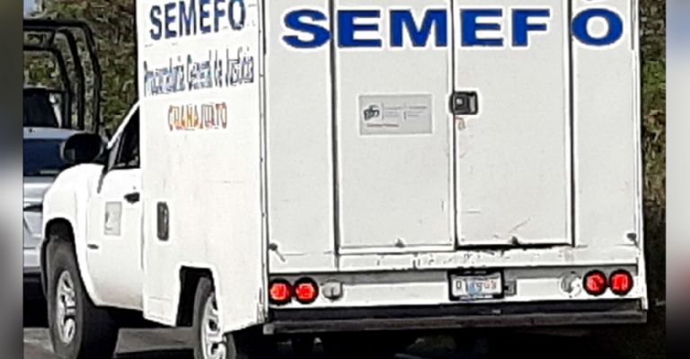 Semefo llega al sitio del crimen