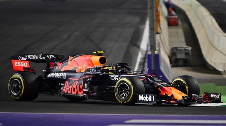 F1: Lewis Hamilton gana el GP Arabia Saudita; 'Checo' Pérez queda fuera tras brutal colisión