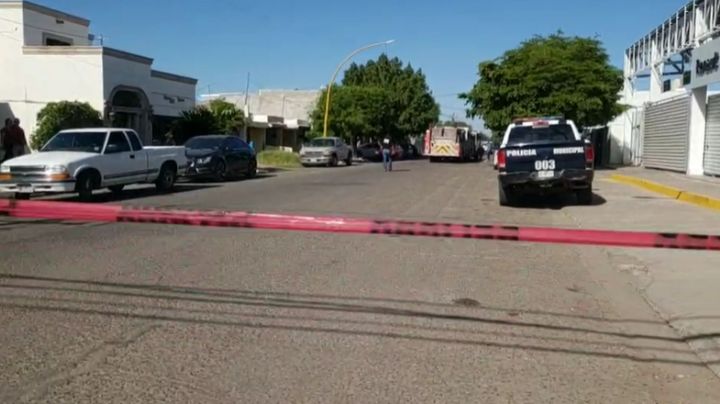 Incendio en el centro de Ciudad Obregón moviliza autoridades; lo provocaría fuego cruzado